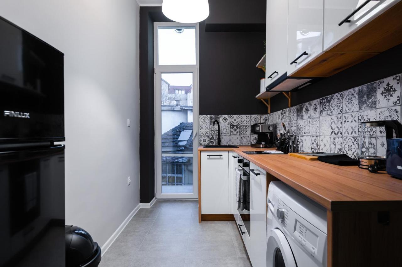 New Black & White - 2Bdr Apartment With Balcony Sofia Exterior photo